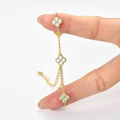 Kensington Clover Moissanite