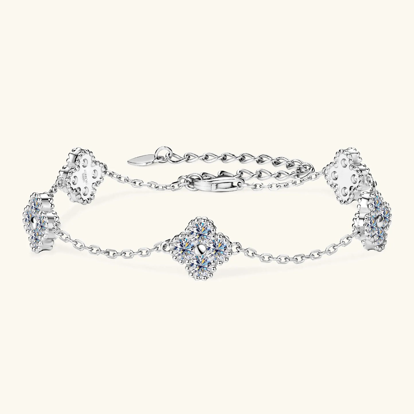 Kensington Clover Moissanite