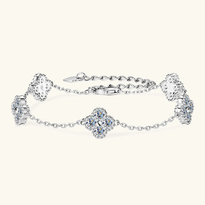 Kensington Clover Moissanite