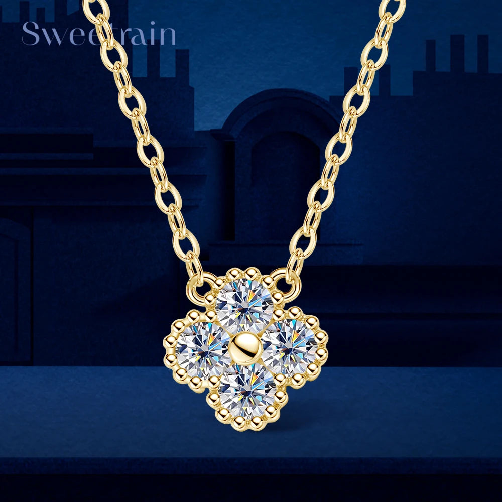 Kensington Clover Moissanite